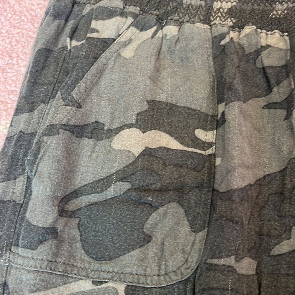 SO Army Green Jogger Pants Size Large - Picture 2 of 4